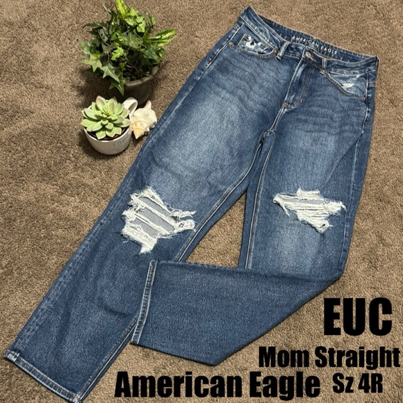 EUC American Eagle Mom Straight Jeans-Sz 4R-Med Wash-Distressed-58% Cotton - Picture 1 of 16
